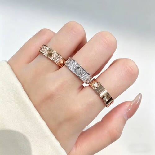 戒指女镀18K金love戒指玫瑰金不掉色镶钻满天星尾戒女士情侣对戒