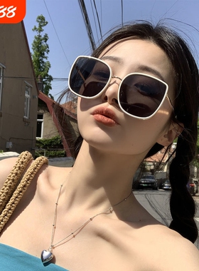 2026新款时尚墨镜女潮复古小白色太阳镜小脸圆脸椭圆形方形方脸