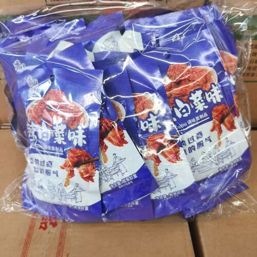 香辣派对辣白菜味面筋袋装休闲零食韩式风味小包装儿时零食小吃