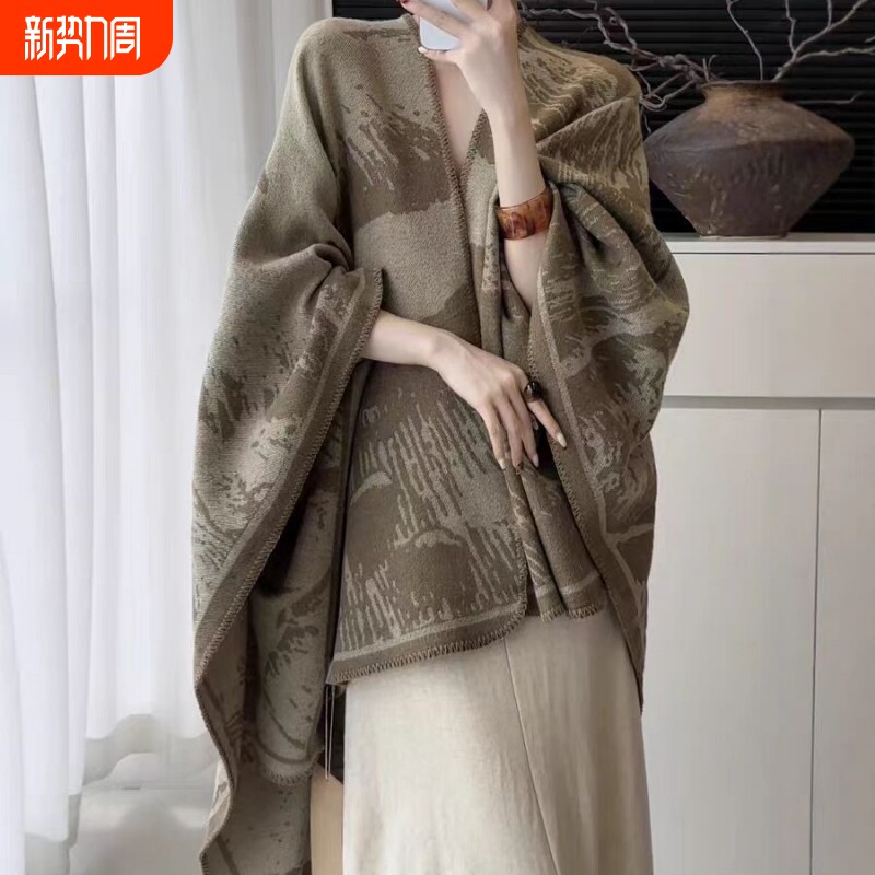 民族风秋冬氛围感复古斗篷披肩女2025新款松弛感宽松外搭开衫