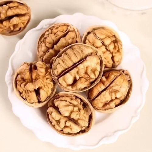 手剥烤核桃五香味零食特产坚果办公室小零食去皮大枣三晒三蒸健康