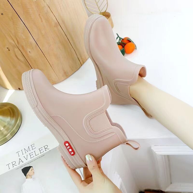 爆款雨鞋短筒加绒时尚新款雨靴厚底耐磨防滑胶鞋外穿女士防水水鞋