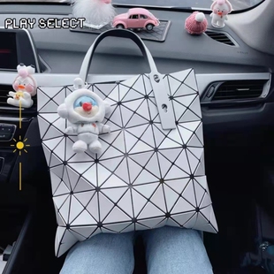 高版本三宅日本一生六格限定菱格彩钉几何大容量单肩手提托特包女