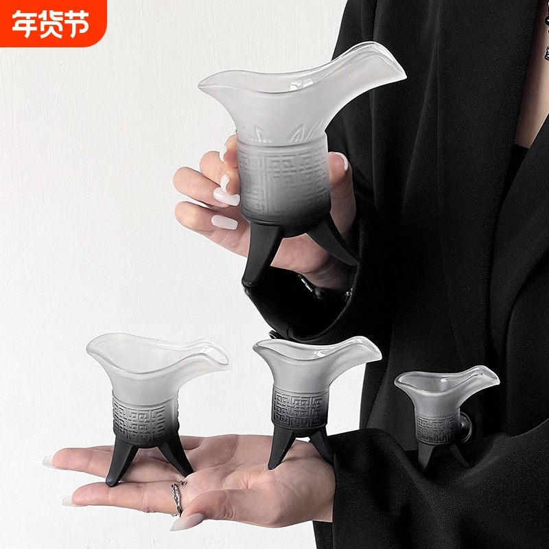 黑色古代帝王酒杯家用创意高级感搞怪秦始皇爵杯玻璃喝水杯子磨砂