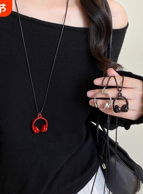 时髦好搭!金属耳机吊坠项链女2025新款高级感毛衣链独特个性配饰