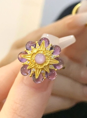 中古vintage镶嵌锆石金色太阳花戒指女小众时尚紫色锆石指环轻奢