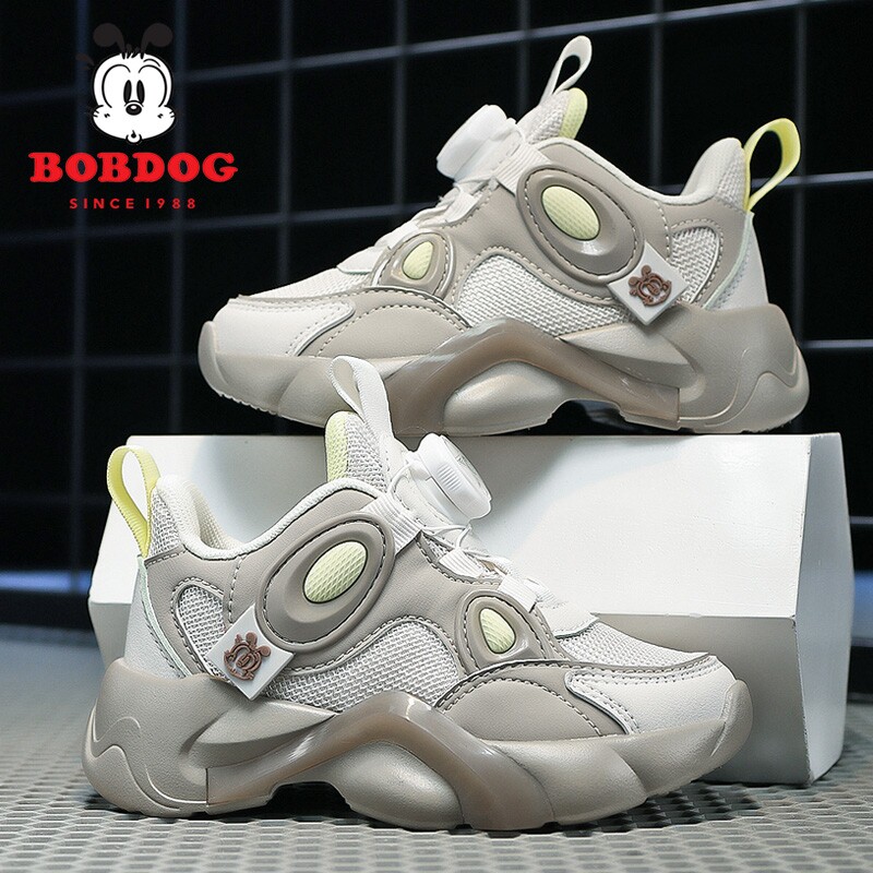 巴布豆男童运动鞋透气网面2026春秋跑步鞋大童软底篮球鞋鞋子旋转