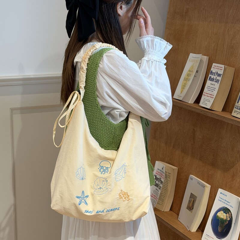 韩国ins慵懒风大容量帆布包2026新款小清新刺绣学生休闲斜揹包女