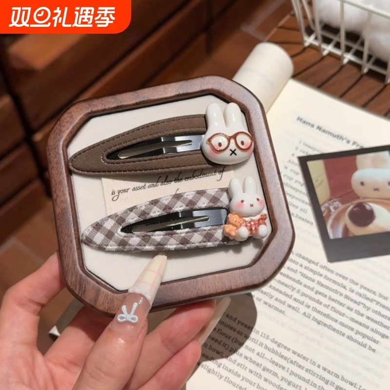 可爱秋冬时尚甜美少女心小兔咖色格纹布艺水滴BB夹简约百搭发夹