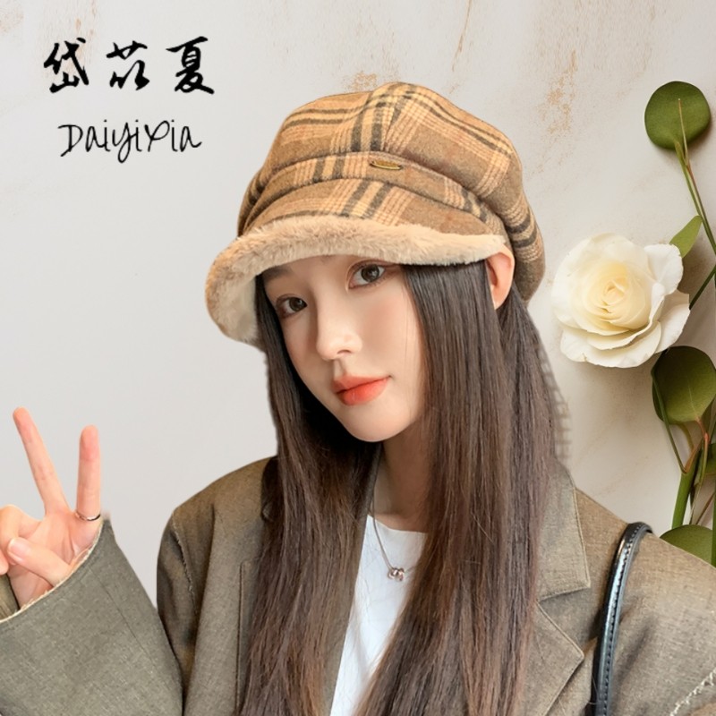 秋冬季格子毛绒保暖八角帽显脸小贝雷帽高级感鸭舌画家帽新款防风