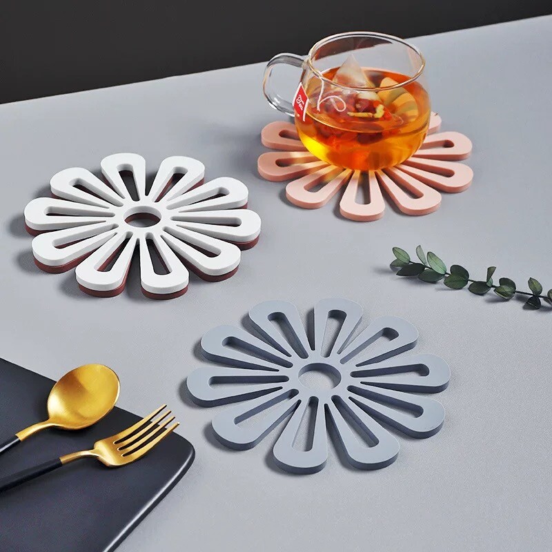 花瓣硅胶隔热垫餐桌防烫垫厨房家用桌面防滑餐垫碟子垫碗垫厚镂空