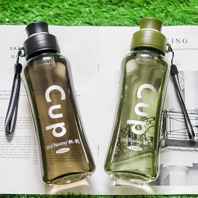 大容量塑料太空水杯运动简约食品级手提防摔加厚耐高温男茶隔工地