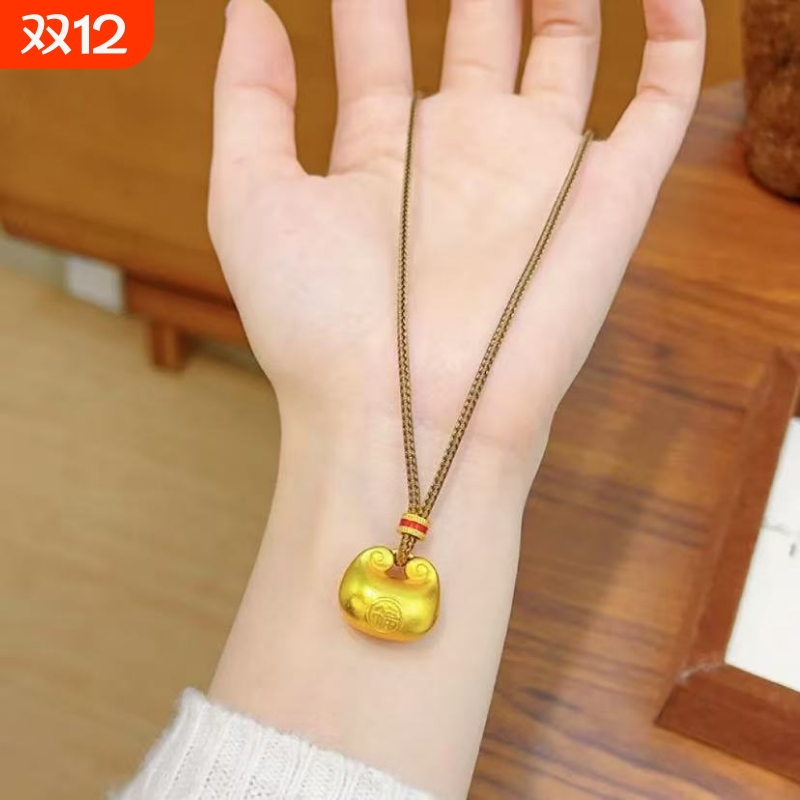 镀真金强沙金小胖福吊坠新中式国潮风福字气质精致女项链挂坠钛钢
