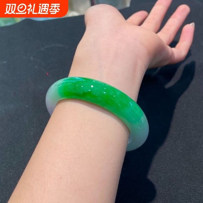 特色半山水玉髓手镯平替缅甸冰种翡翠镯帝王绿女手镯子送女友妈妈