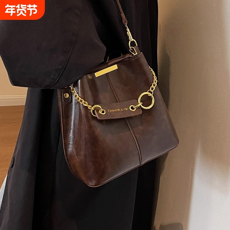 伊布古奇小包包女2025秋冬复古水桶包时尚洋气百搭斜挎包休闲单肩,箱包皮具/热销女包/男包,通用款女包,淘宝优惠券,粉丝福利购,淘宝优惠卷