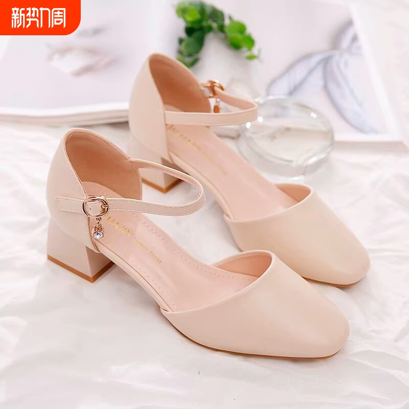 特价包头凉鞋女2026夏新款低粗跟一字扣百搭配裙子单鞋扣带气质