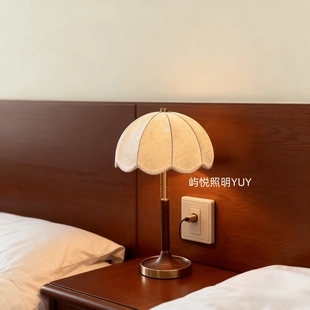复古美式台灯卧室床头灯设计师法式布艺印花书房主卧高级感氛围灯