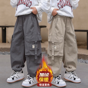 痞帅风男童工装裤绒秋冬款2025儿童加绒裤子男孩保暖长裤卡其色