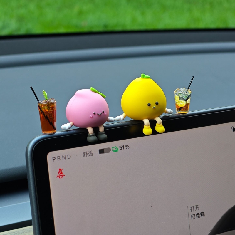 2025新款有趣柚子车内装饰品摆件女生可爱汽车中控台屏幕解压
