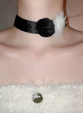 金丝绒花朵毛球轻奢颈链秋冬款甜酷风气质高级感个性锁骨链毛衣链