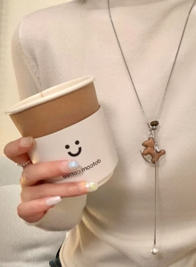 咖色木马吊坠可抽拉项链女精致简约高级感毛衣链复古秋冬长款配饰