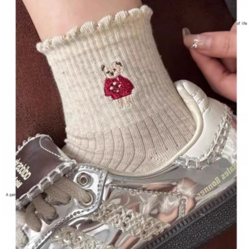爆款小熊袜子木耳花边蝴蝶结中筒袜纯棉抗菌防臭可爱卡通秋季米色