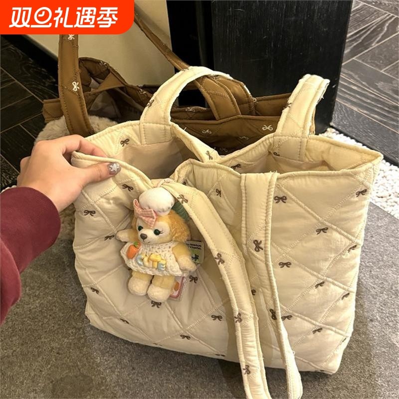 大容量秋冬夹棉包包精致蝴蝶结刺绣百搭新款小众单肩休闲通勤托特