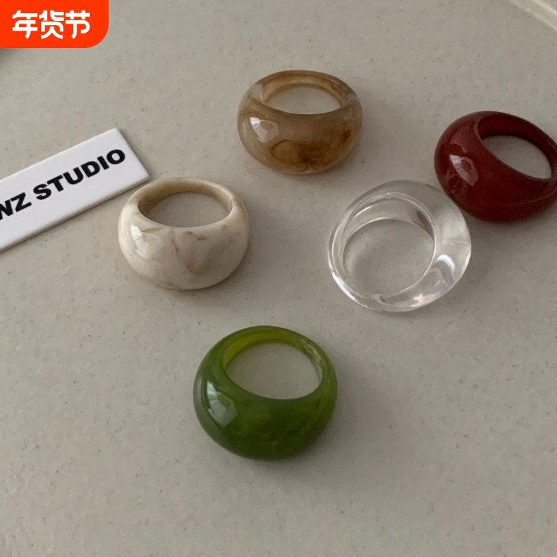 小众设计复古树脂圆弧宽面戒指女2025新款简约个性高级感指环配饰