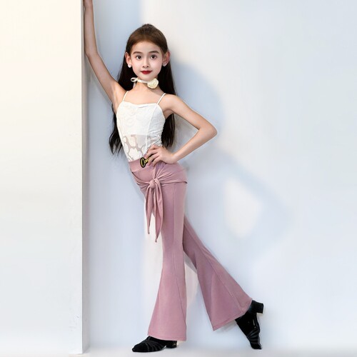 拉丁舞服女童2026春夏新款高端少儿舞蹈演出练功服上衣长裤子套装