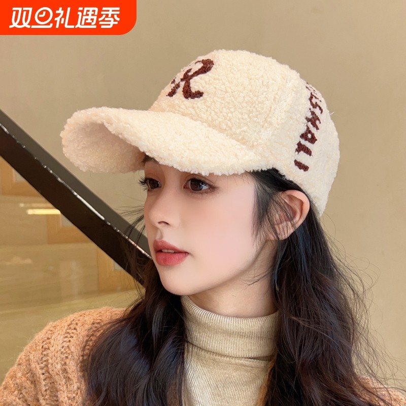 刺绣羊羔绒棒球帽子女秋冬毛绒保暖鸭舌帽帽檐大头帽子围百搭显脸