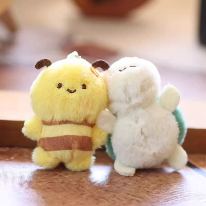 创意双人蜜蜂找个搭子磁吸贴贴毛绒公仔乌龟情侣闺蜜一对书包挂件