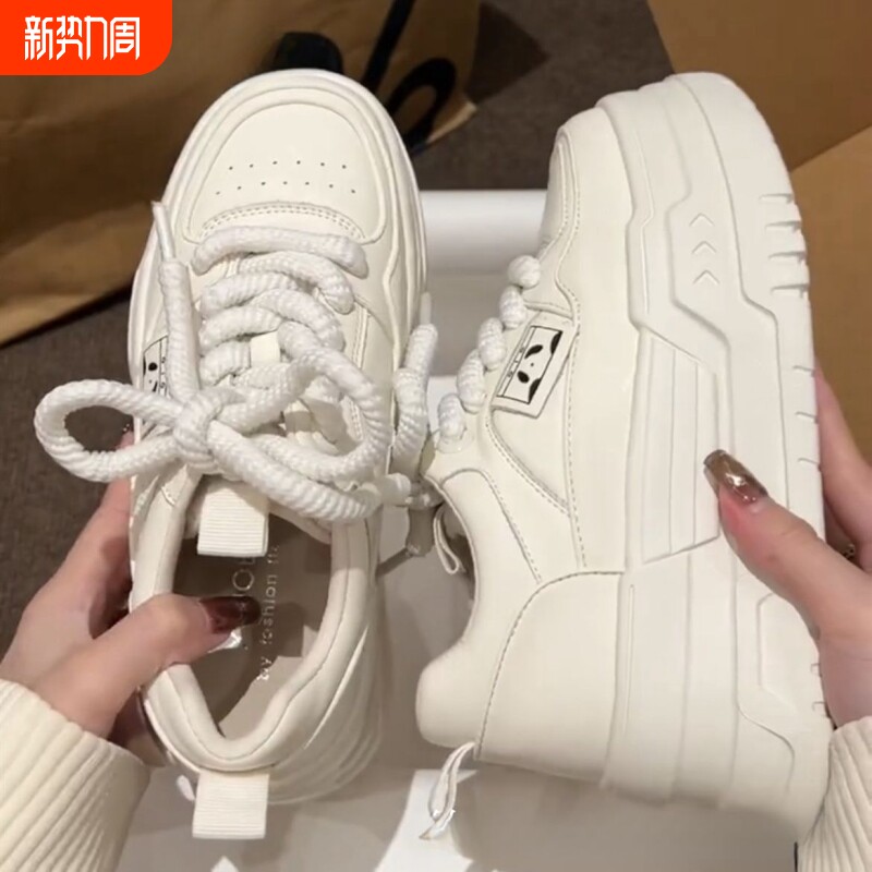 品牌断码赵露思低跟松糕厚底休闲小白鞋女2026夏季新款耐脏增高运