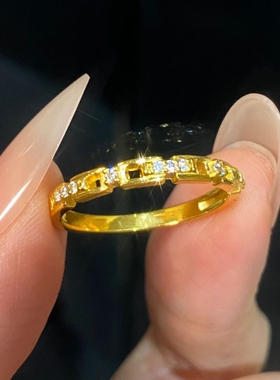 小红书爆款金色锁链环扣戒指女时尚简约轻奢镶嵌锆石高级排戒指环