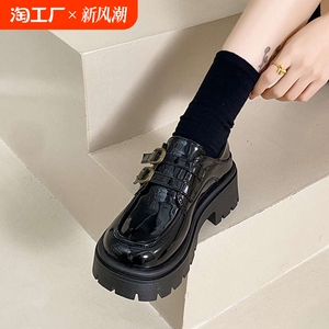 法式复古厚底小皮鞋女2024年秋季新款百搭皮带扣圆头漆皮乐福单鞋