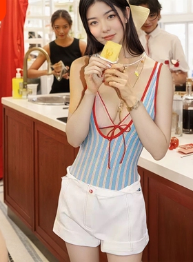 2025新款夏季泰国小众蝴蝶结条纹连体泳衣女高级感蓝色条纹比基尼