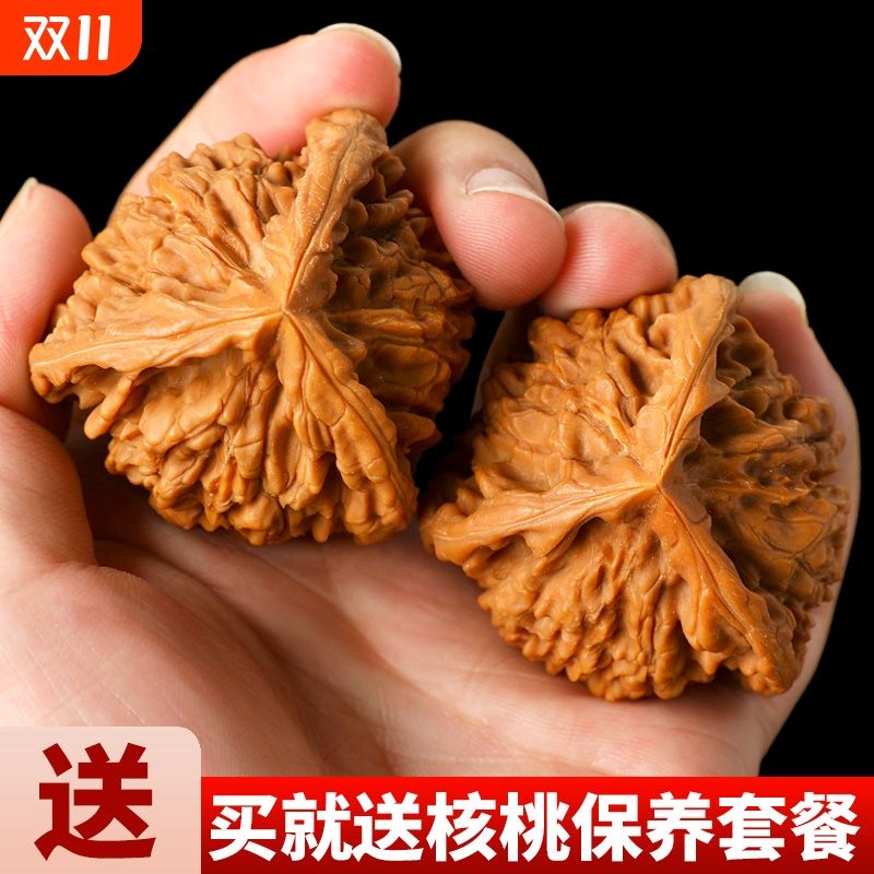 大正奔官帽三棱麻核桃三菱文玩异形手盘狮子头麒麟纹云铁手把件
