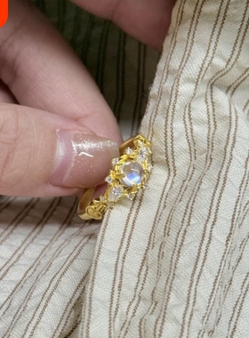 小红书同款月光缪斯蛋面戒指女小众时尚轻奢镶嵌锆石高级感食指戒
