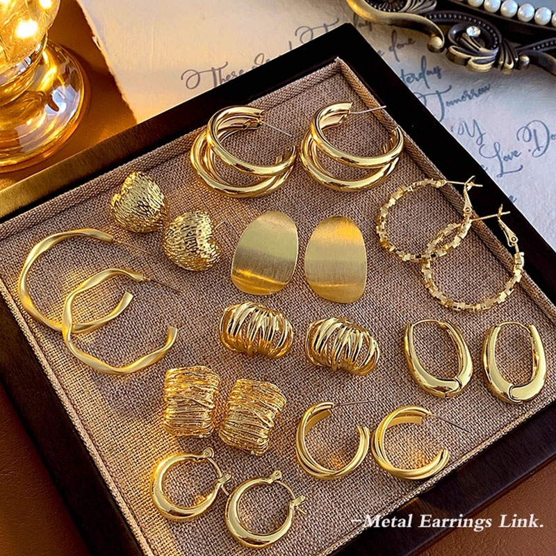 复古轻奢金色港风耳环女2025新款爆款高级感耳圈小众设计金属耳饰