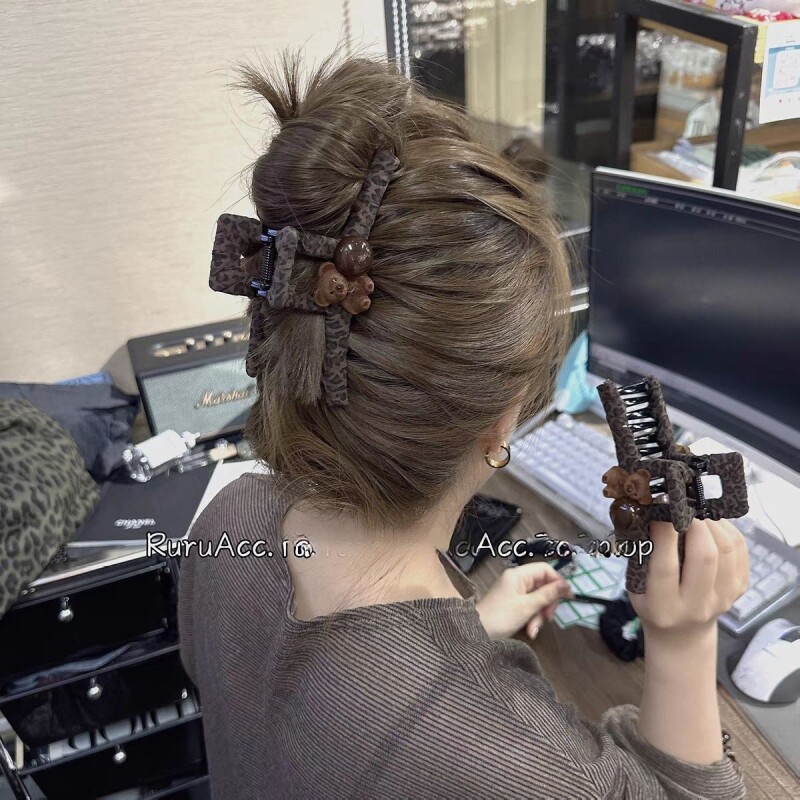超大号豹纹抓夹女高级感后脑勺盘发鲨鱼夹2025新款发量多头发夹子