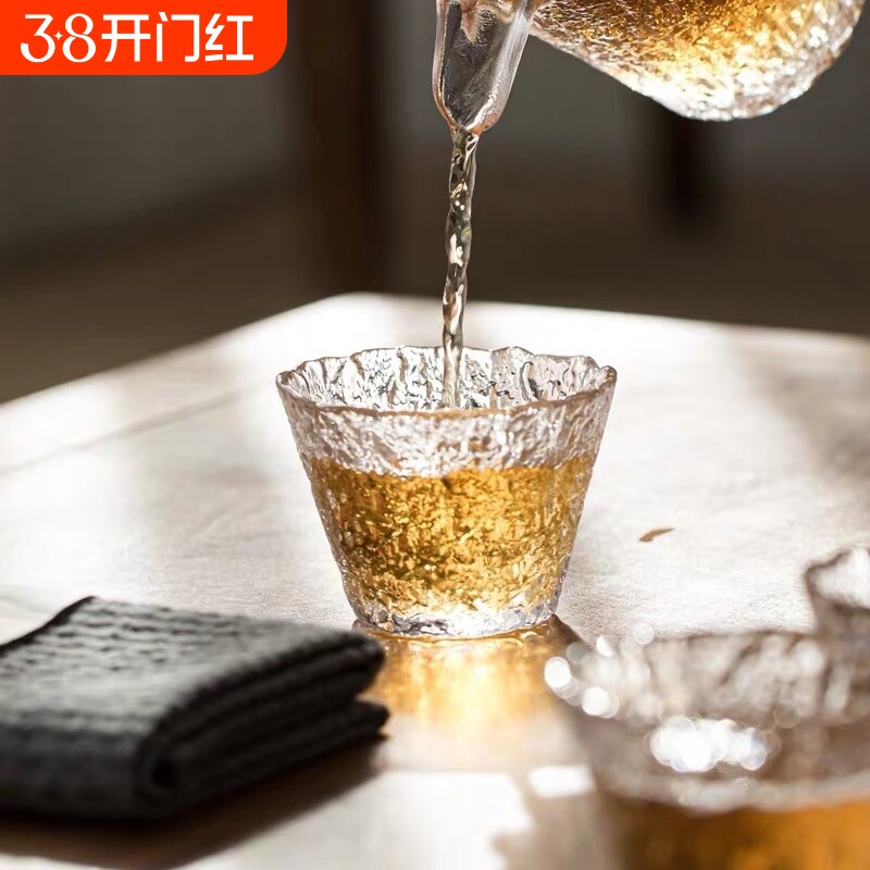 小白酒杯家用一口杯清酒酒具玻璃日式套装一两酒盅特色可爱烧酒杯