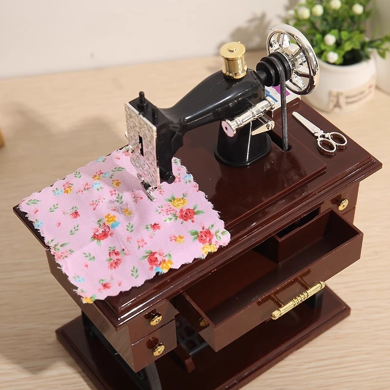 礼品道具老物件进口公园纽约怀旧杂货发呆童年时光音乐盒家居饰品