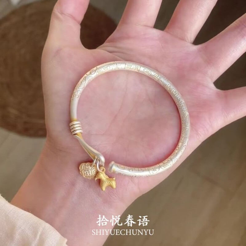 「马上幸福」新中式古法小马吊坠手镯百搭马年本命年手饰拾悦春语