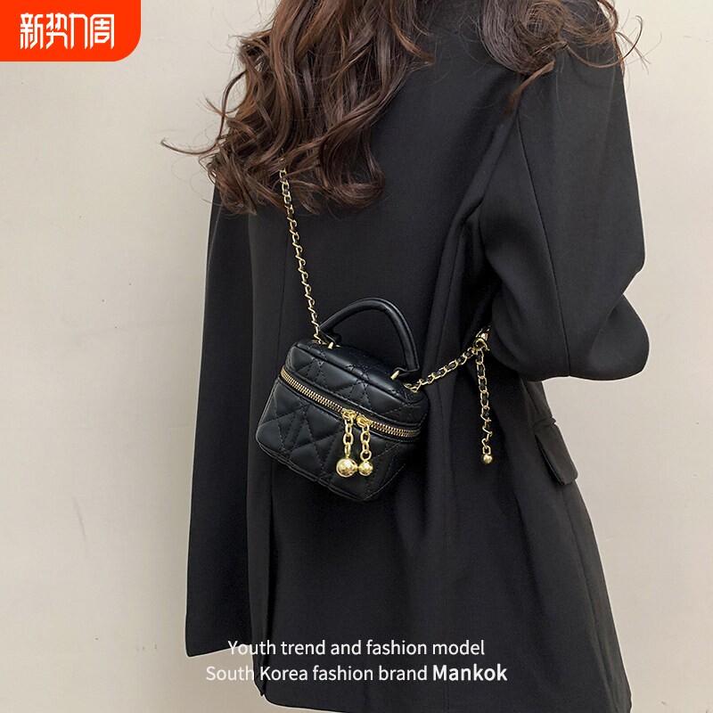 包包女春夏季2025新款链条包高级感斜挎包百搭手提小方包白色黑色
