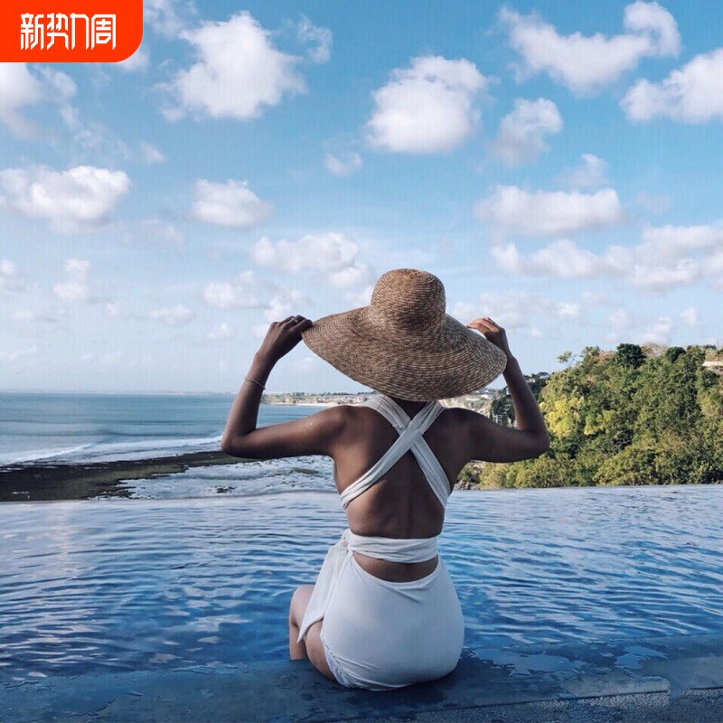 欧美ins风连体泳衣女温泉性感白色交叉系带小胸修身保守沙滩泳装