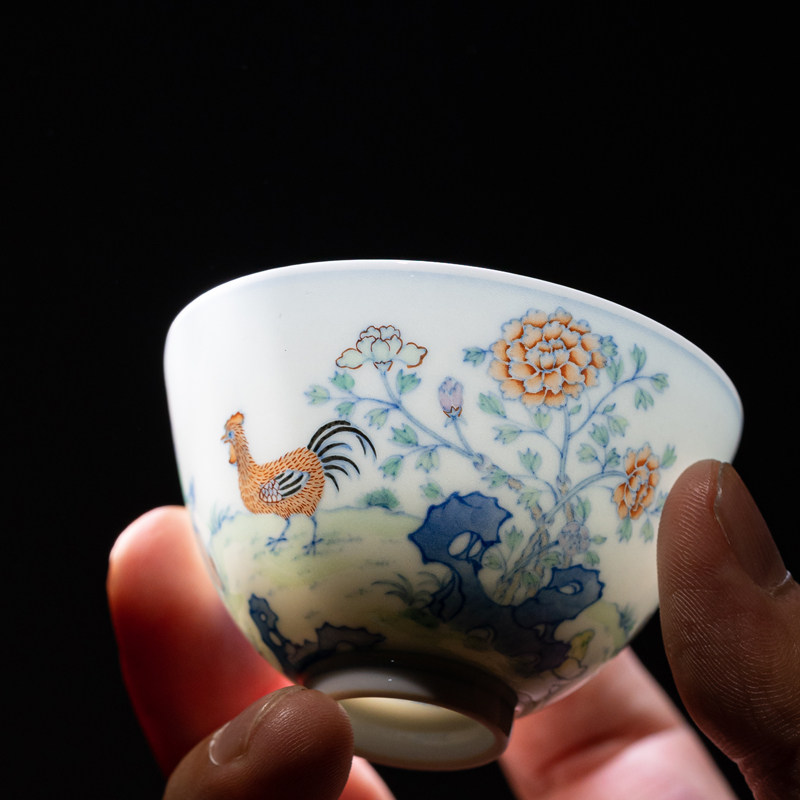 匋甄纯手工斗彩童子戏鸡纹小鸡心杯景德镇陶瓷个人茶杯茶具品茗杯