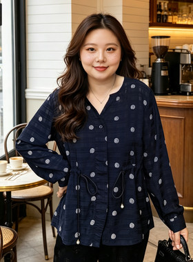 甜觅特大码女装300斤春秋季V领遮肉显瘦胖mm宽松气质收腰抽绳衬衫