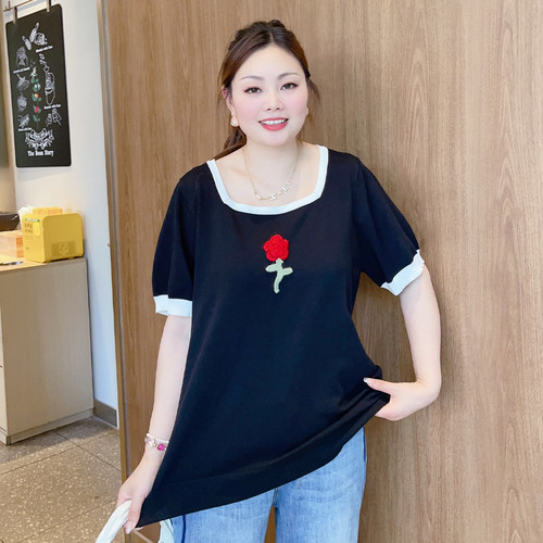 甜觅特大码女装2023夏装胖mm300斤小猫提花宽松舒适圆领针织衫DF