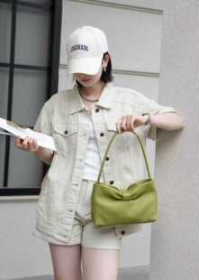 松弛慵懒风 百搭头层牛皮女腋下单肩小方包简约 气质真皮女包韩版