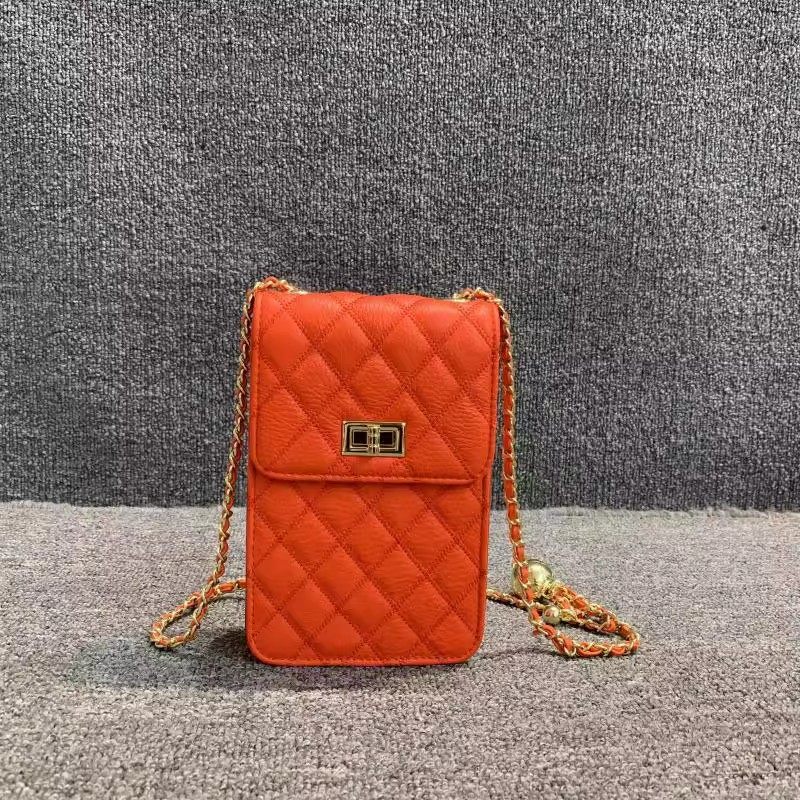 小众新品真皮女包韩版百搭时尚头层牛皮锁扣链条单肩简约小手机包,箱包皮具/热销女包/男包,手机包,淘宝优惠券,粉丝福利购,淘宝优惠卷