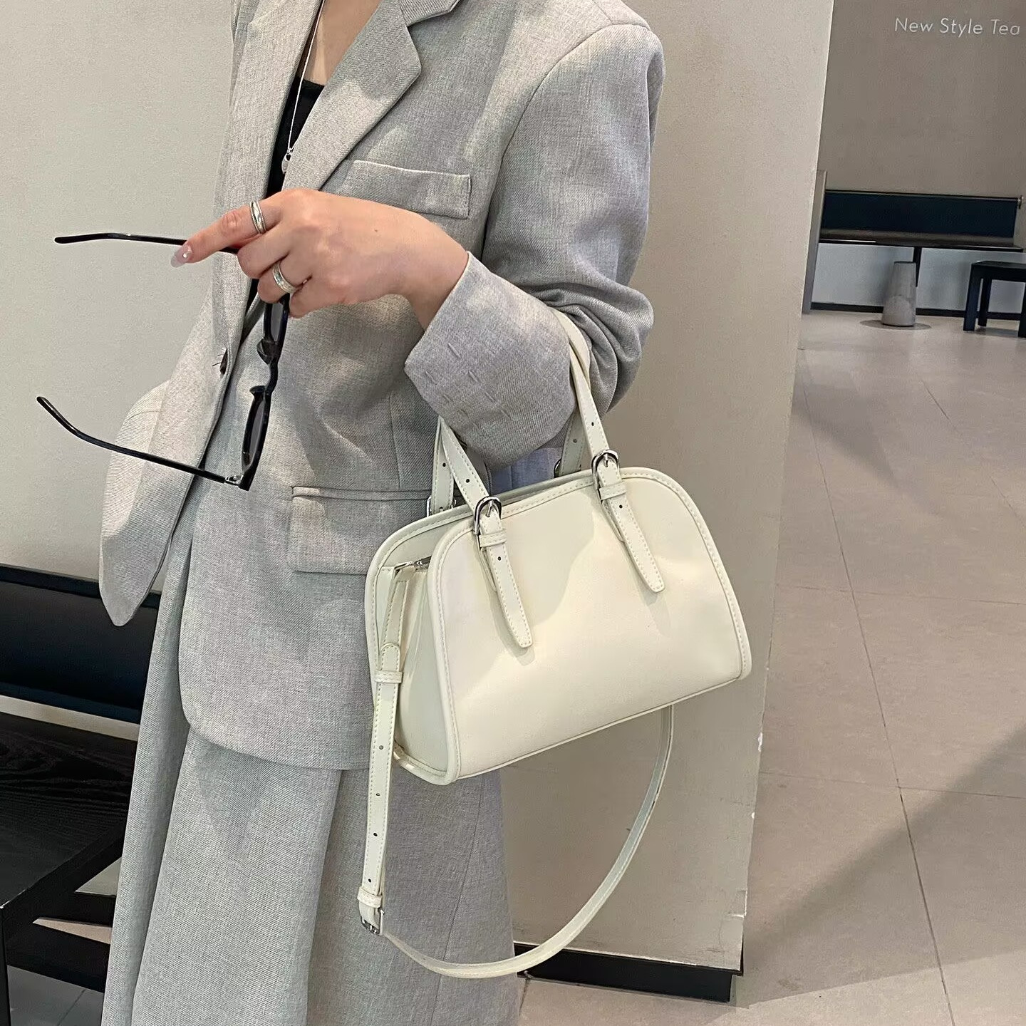 梦嘉丽头层纳帕小牛皮枕头包女